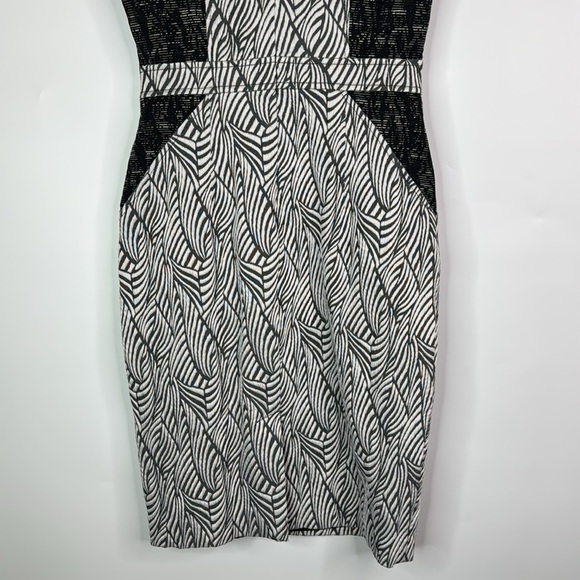 Calvin Klein Black Gray White Sleeveless Shift Dress Size 4 - Picture 6 of 8